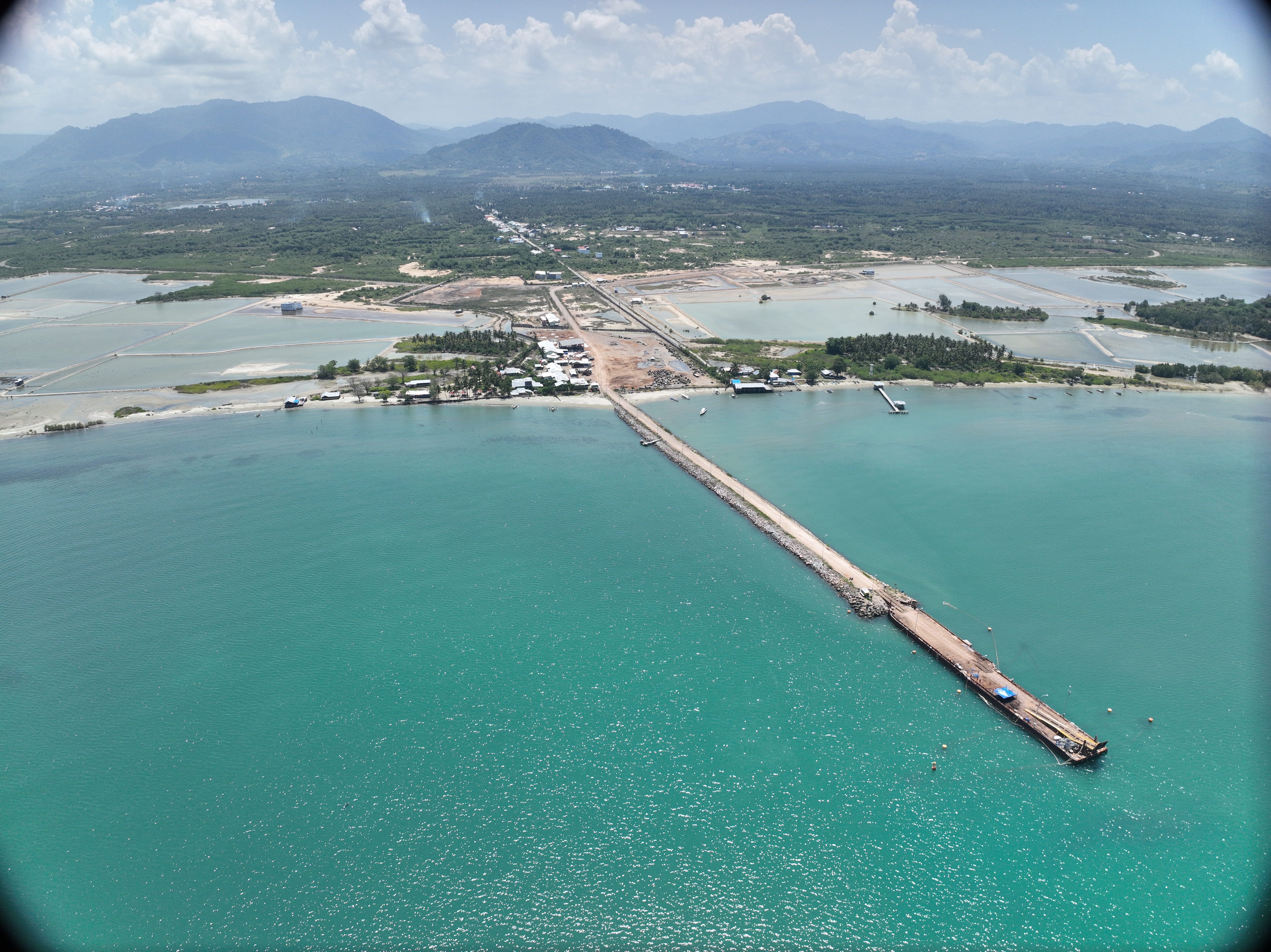 Pelabuhan PT Biomasa Jaya Abadi di Gorontalo